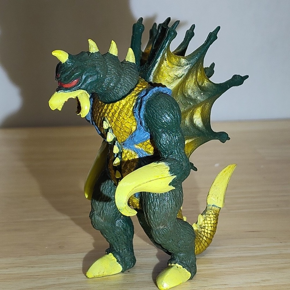 Vintage 1995 GODZILLA WARS Trendmasters/Toho GIGAN 4" PVC Figure!